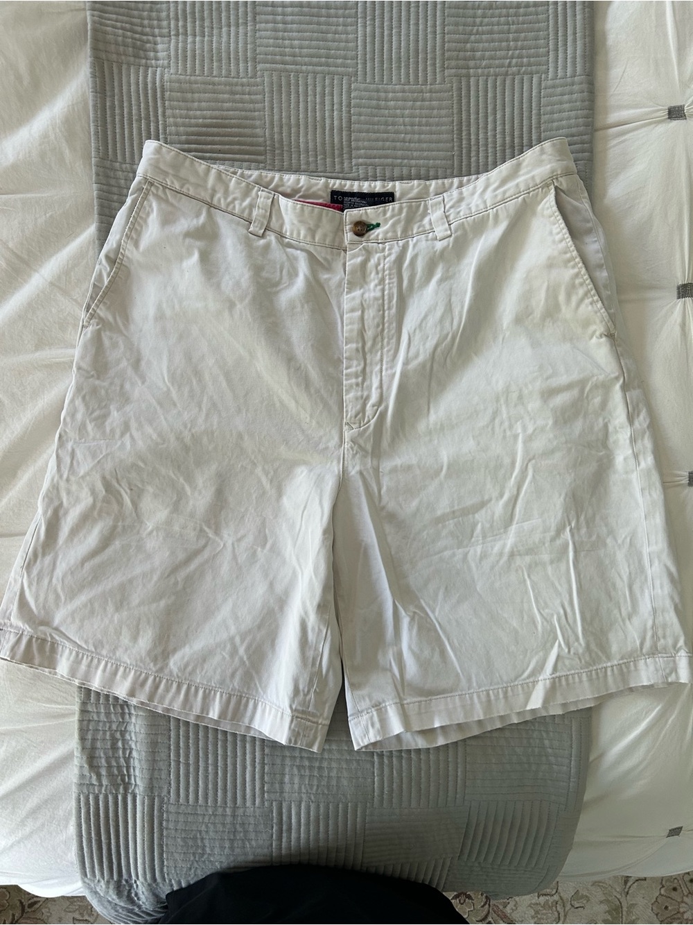 Tommy Hilfiger Men's White Cotton Chino Shorts